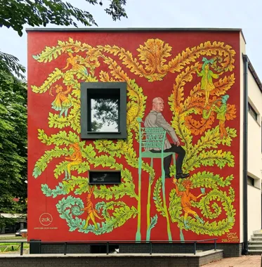 Jan Machulski na fasadzie Zamojskiego Domu Kultury. Powstał nowy mural