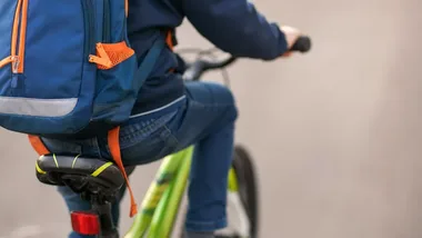 Policjant sprawdził młodych rowerzystów. Egzamin w Zamościu