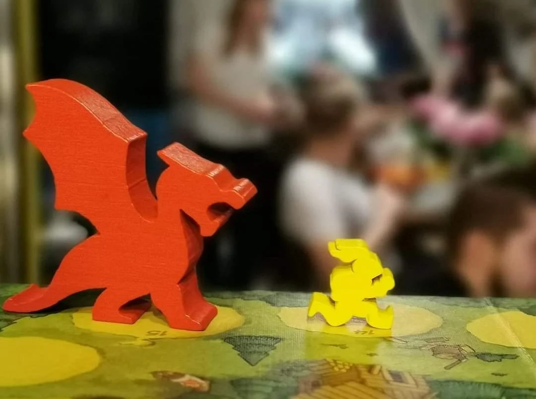 Grafika promocyjna wydarzenia Późnowieczorne spotkanie z planszówkami w Kawie Na Ławę