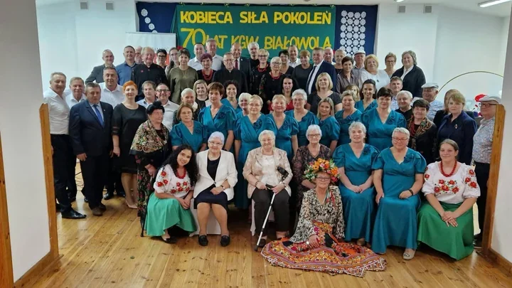 Siedem dekad KGW w Białowoli. Jubilatki zaśpiewały historię swojego koła