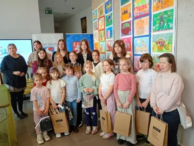 Zamojskie młode artystki wróciły ze Świdnika z nagrodą i wyróżnieniami