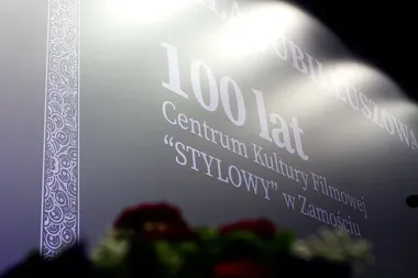 Od dawnego kościoła do pięciu sal. 100 lat kina Stylowy w Zamościu
