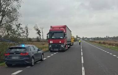 Kolejka tirów do granicy sięga Zamościa. Policja pilnuje ruchu
