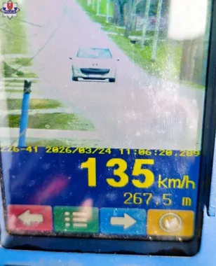 135 km/h w Jatutowie - policja od razu zabrała mu prawo jazdy