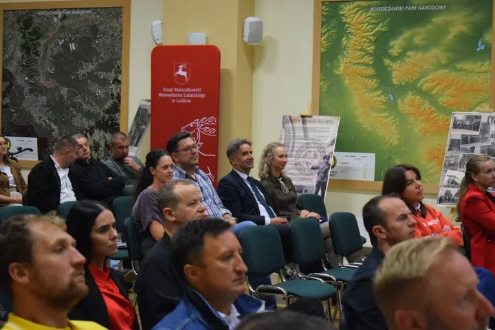 Ponad 125 km nowych tras na Roztoczu. Samorządowcy rozmawiali o rowerach