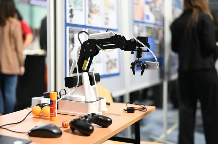 Szkoły z powiatu zamojskiego postawiły na praktykę na targach edukacyjnych