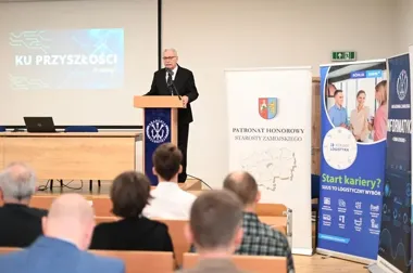 W Akademii Zamojskiej nauka spotkała biznes, a rozmowy dotyczyły pracy studentów